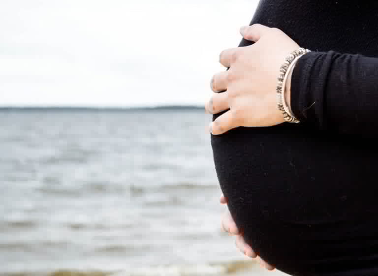 early pregnancy bleeding