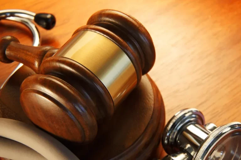 Medical Mistake: Can You Sue a Doctor, Nurse, or Hospital? Medical Malpractice Laws