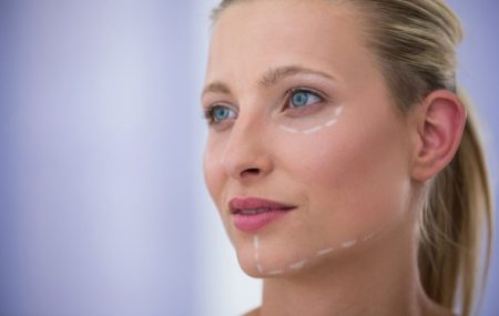5 Signs It May Be Time to Consider a Facelift Instead of Temporary Treatments a patient went to a Plastic surgeon for consulting about facelift surgery