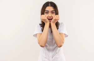 Do you have crooked teeth? Then you should read this girl with crooked teeth shy about her smile