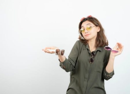 Sunglasses with UV400 and polarized lenses